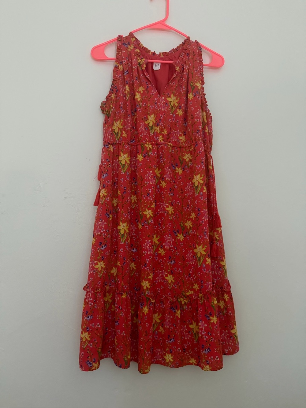 GAP women’s maternity dress - size medium
